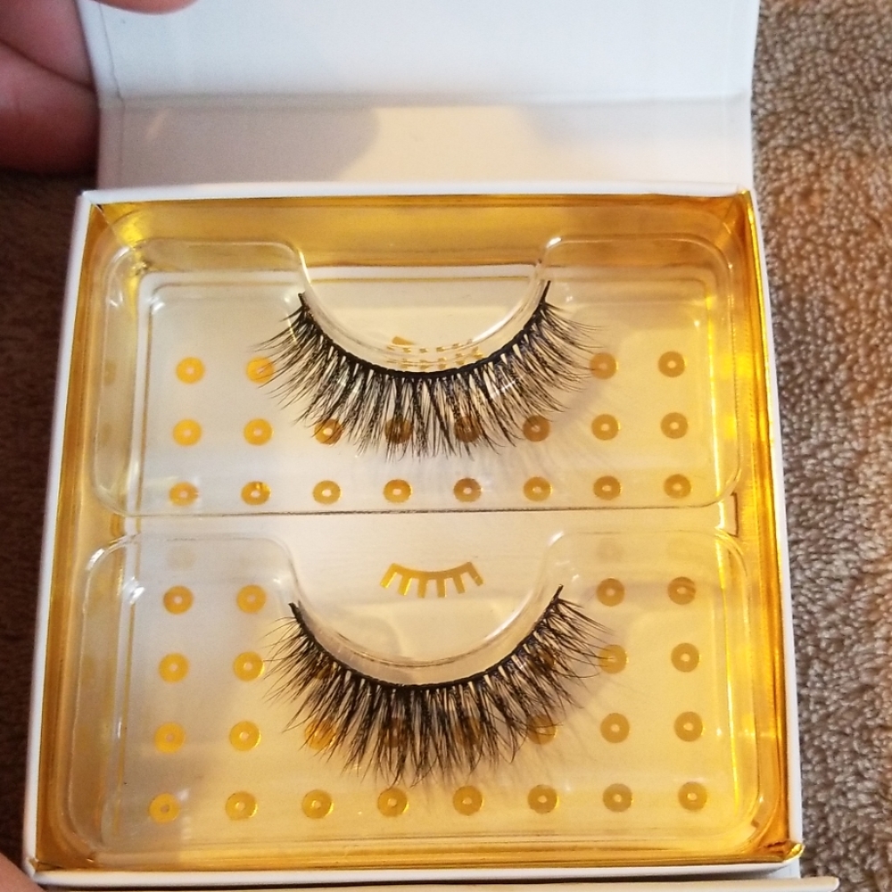 Barrington lashes Monroe 3D silk